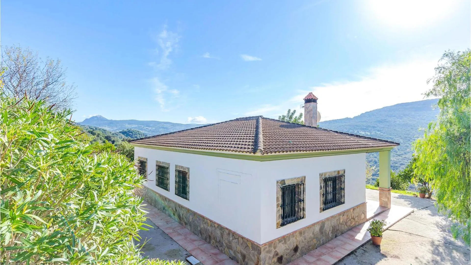Stunning Home In Ubrique With Kitchen